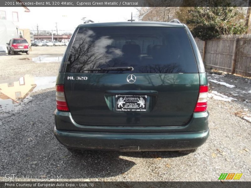 Cypress Green Metallic / Charcoal 2001 Mercedes-Benz ML 320 4Matic