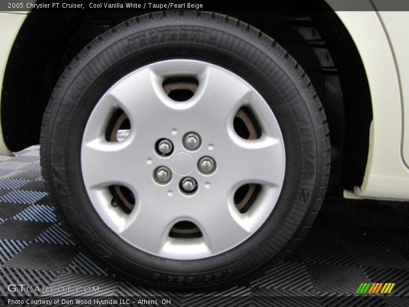 Cool Vanilla White / Taupe/Pearl Beige 2005 Chrysler PT Cruiser