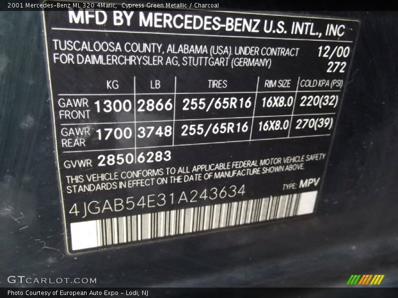 Cypress Green Metallic / Charcoal 2001 Mercedes-Benz ML 320 4Matic