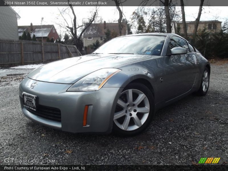 Front 3/4 View of 2004 350Z Coupe