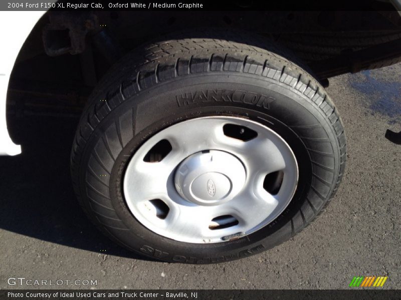 Oxford White / Medium Graphite 2004 Ford F150 XL Regular Cab