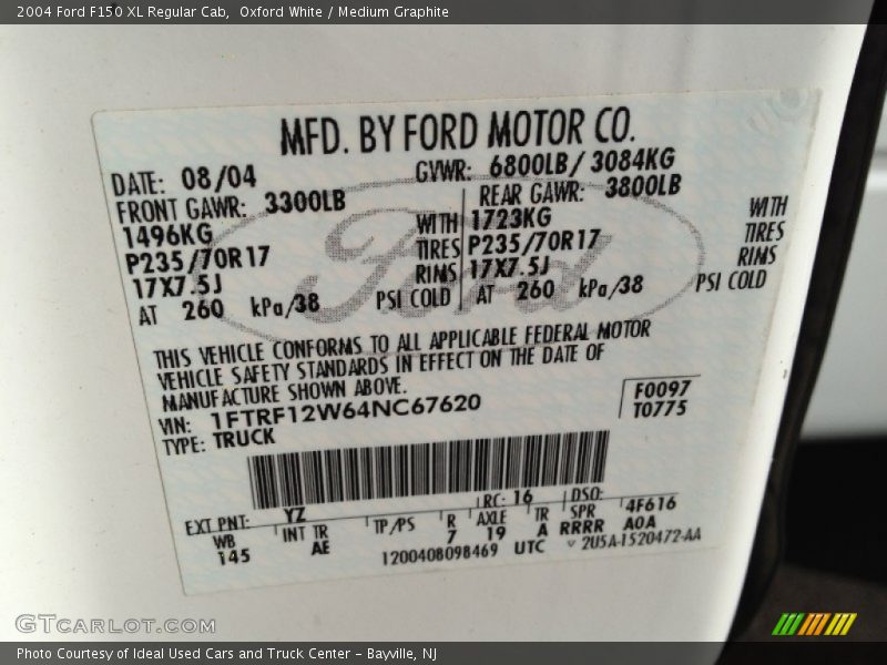 Oxford White / Medium Graphite 2004 Ford F150 XL Regular Cab