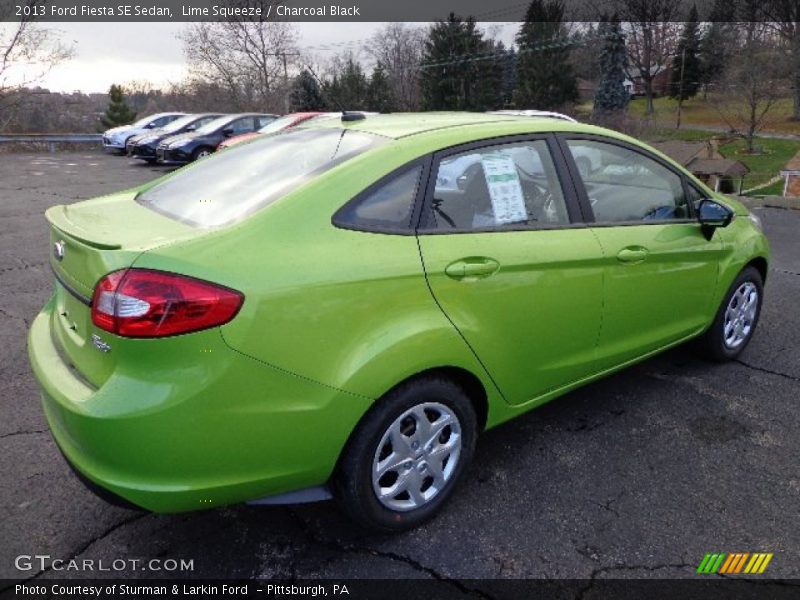 Lime Squeeze / Charcoal Black 2013 Ford Fiesta SE Sedan
