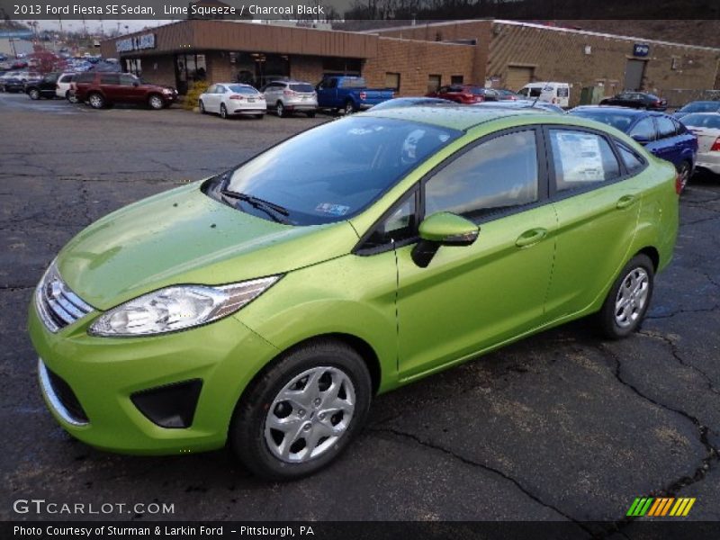 Lime Squeeze / Charcoal Black 2013 Ford Fiesta SE Sedan