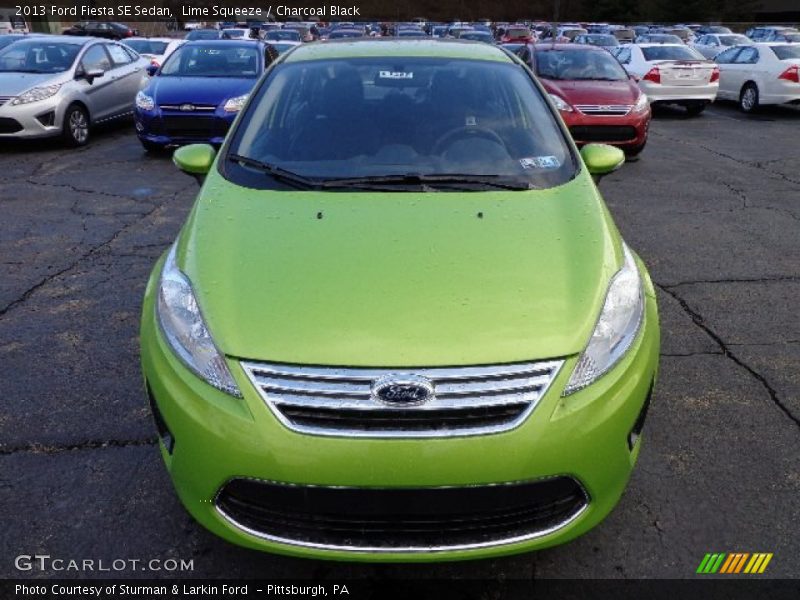 Lime Squeeze / Charcoal Black 2013 Ford Fiesta SE Sedan