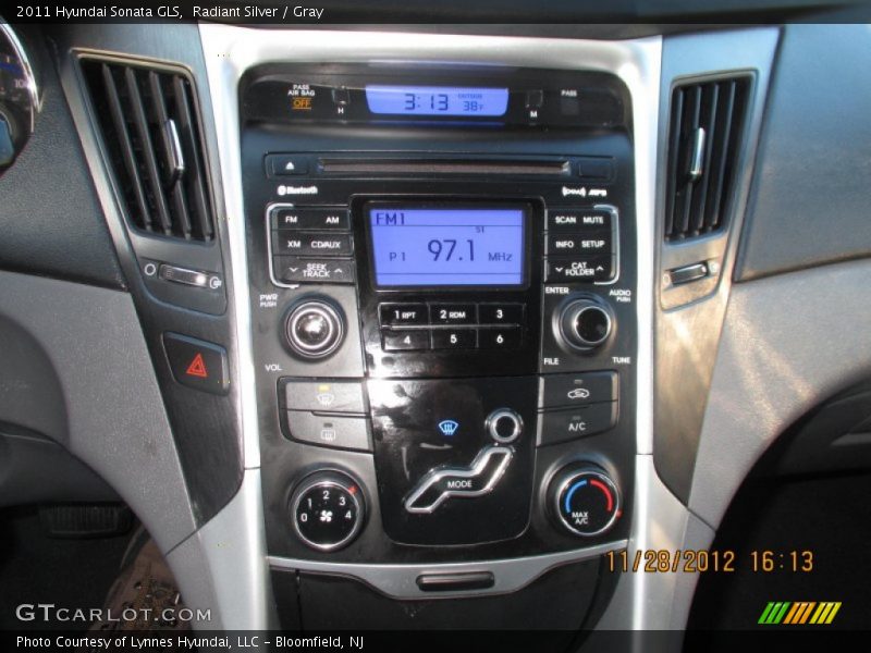 Radiant Silver / Gray 2011 Hyundai Sonata GLS