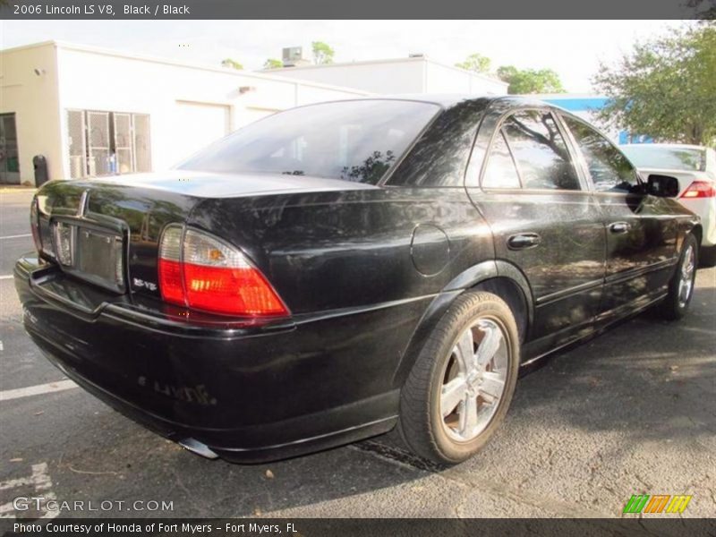 Black / Black 2006 Lincoln LS V8
