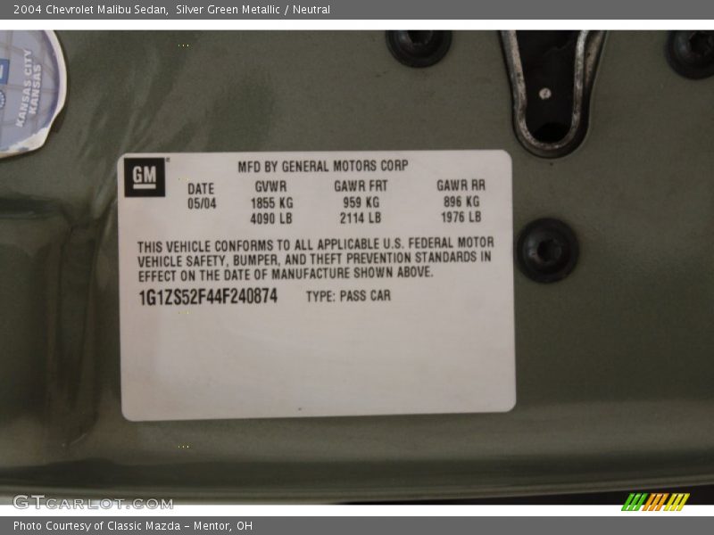 Silver Green Metallic / Neutral 2004 Chevrolet Malibu Sedan