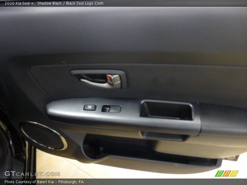 Shadow Black / Black Soul Logo Cloth 2010 Kia Soul +
