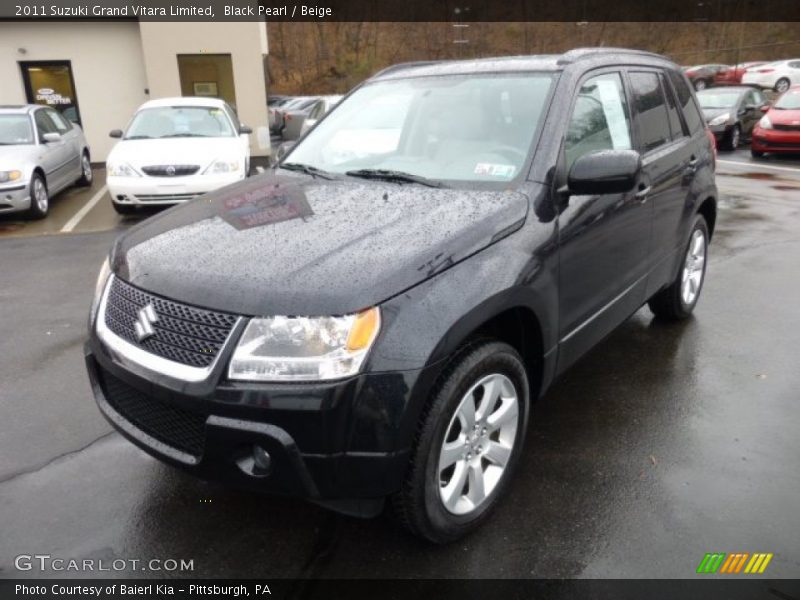 Front 3/4 View of 2011 Grand Vitara Limited