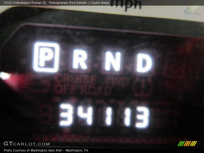 Pomegranate Red Metallic / Ceylon Beige 2010 Volkswagen Routan SE