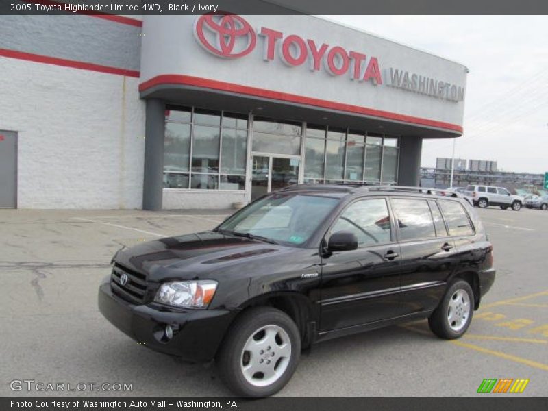 Black / Ivory 2005 Toyota Highlander Limited 4WD