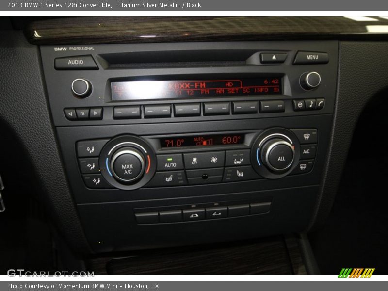 Controls of 2013 1 Series 128i Convertible
