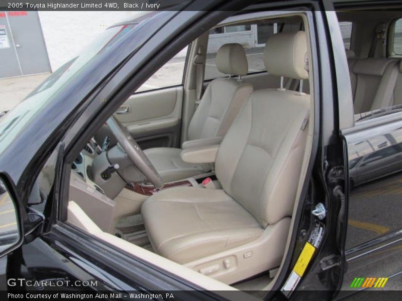 Front Seat of 2005 Highlander Limited 4WD