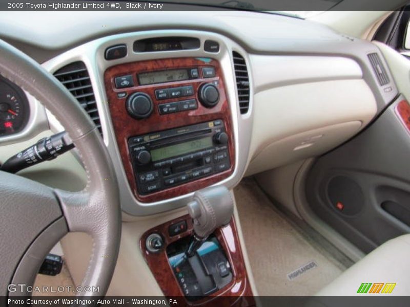 Controls of 2005 Highlander Limited 4WD