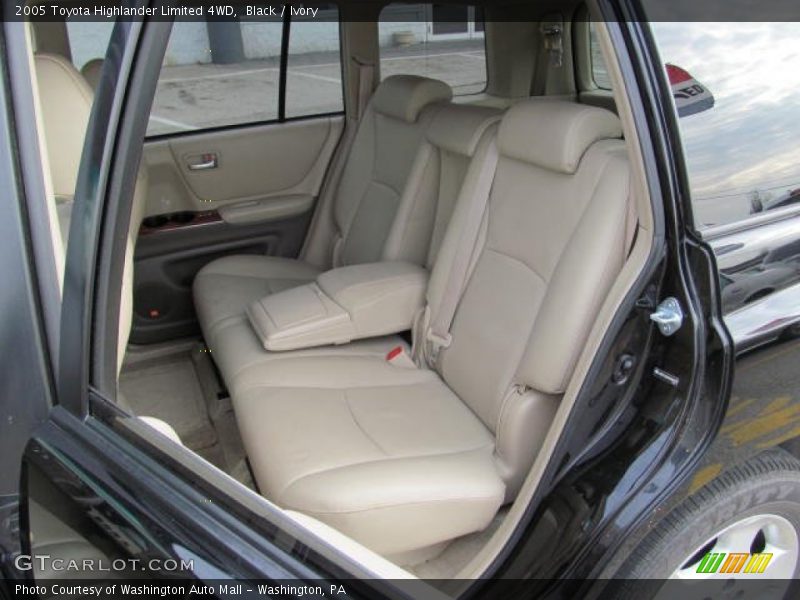 Rear Seat of 2005 Highlander Limited 4WD