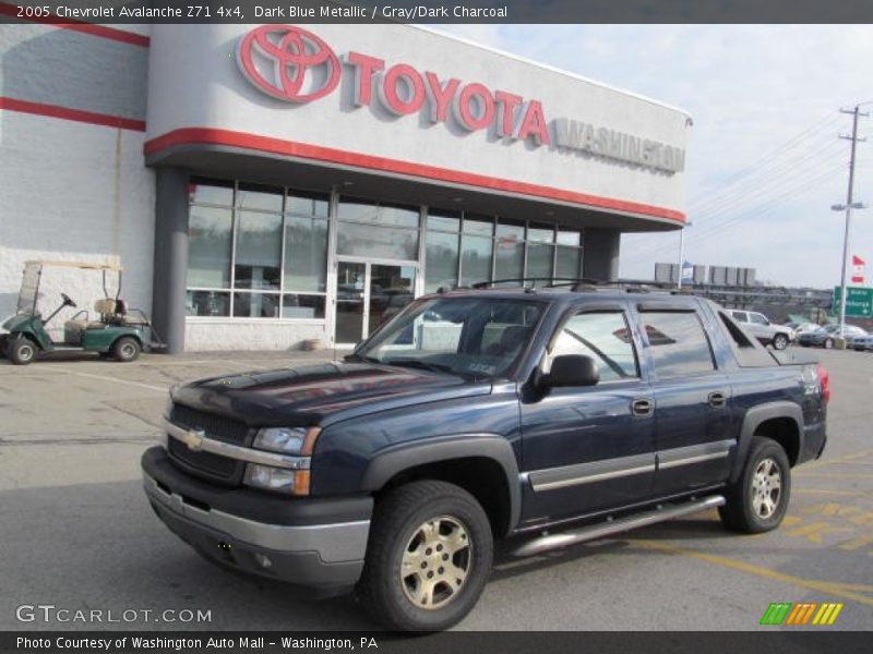 Dark Blue Metallic / Gray/Dark Charcoal 2005 Chevrolet Avalanche Z71 4x4