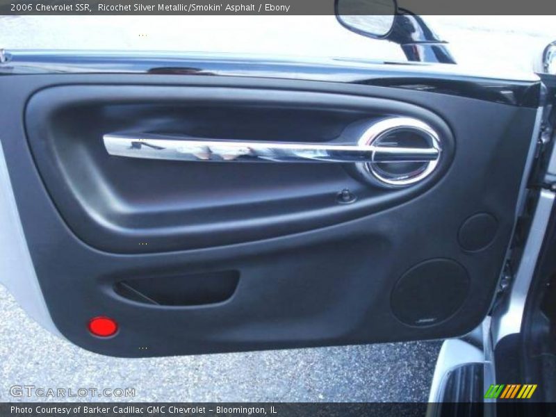 Ricochet Silver Metallic/Smokin' Asphalt / Ebony 2006 Chevrolet SSR