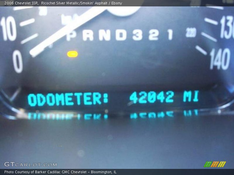 Ricochet Silver Metallic/Smokin' Asphalt / Ebony 2006 Chevrolet SSR