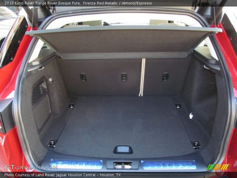  2013 Range Rover Evoque Pure Trunk