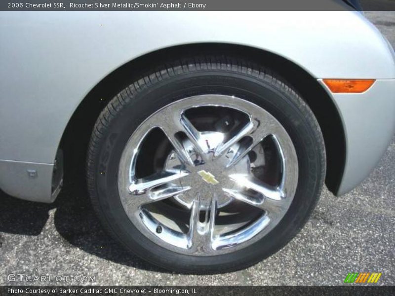 Ricochet Silver Metallic/Smokin' Asphalt / Ebony 2006 Chevrolet SSR