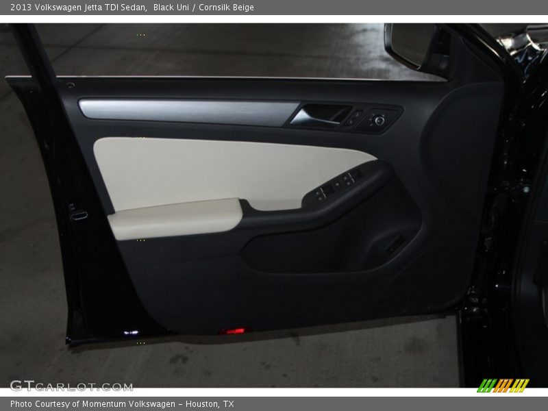 Black Uni / Cornsilk Beige 2013 Volkswagen Jetta TDI Sedan