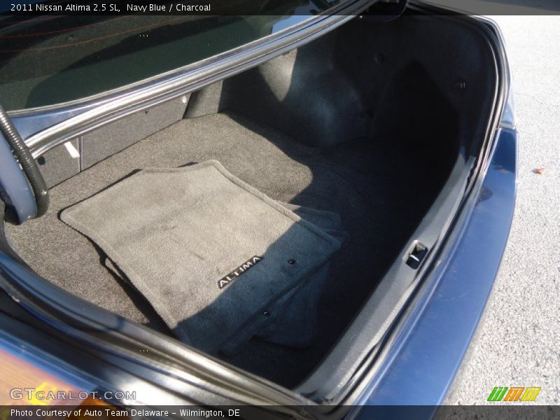 Navy Blue / Charcoal 2011 Nissan Altima 2.5 SL