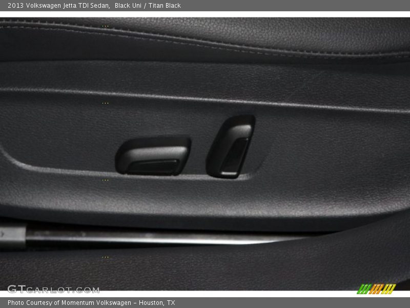 Black Uni / Titan Black 2013 Volkswagen Jetta TDI Sedan