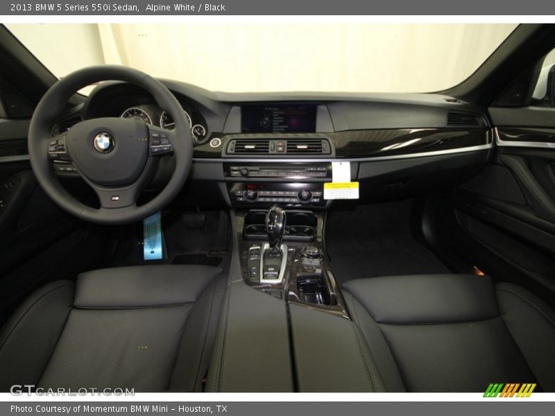 Alpine White / Black 2013 BMW 5 Series 550i Sedan
