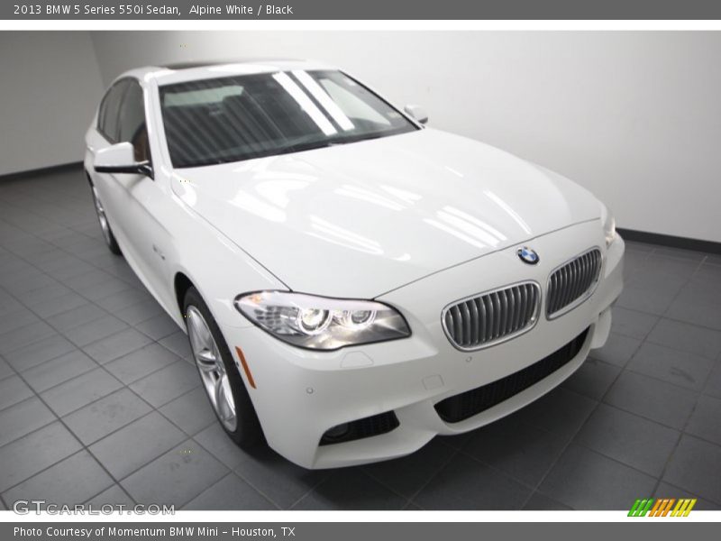 Alpine White / Black 2013 BMW 5 Series 550i Sedan