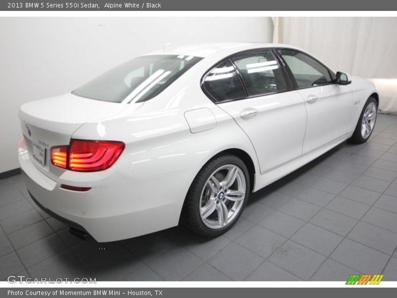 Alpine White / Black 2013 BMW 5 Series 550i Sedan