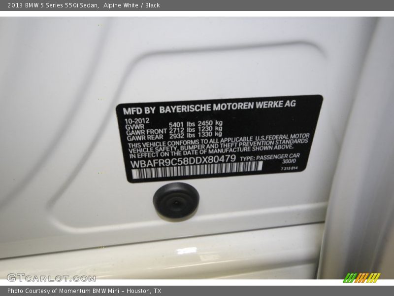 Alpine White / Black 2013 BMW 5 Series 550i Sedan