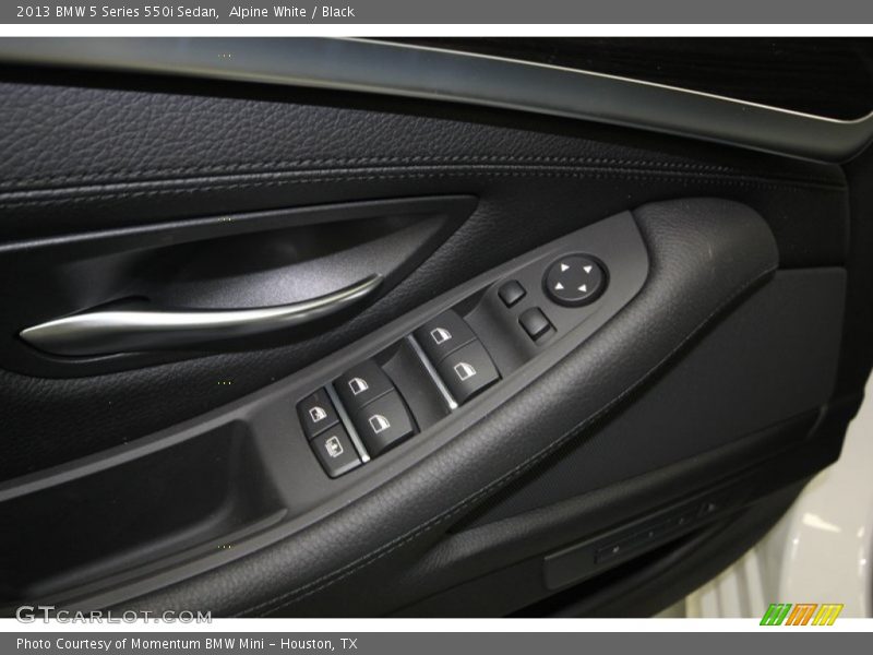 Alpine White / Black 2013 BMW 5 Series 550i Sedan
