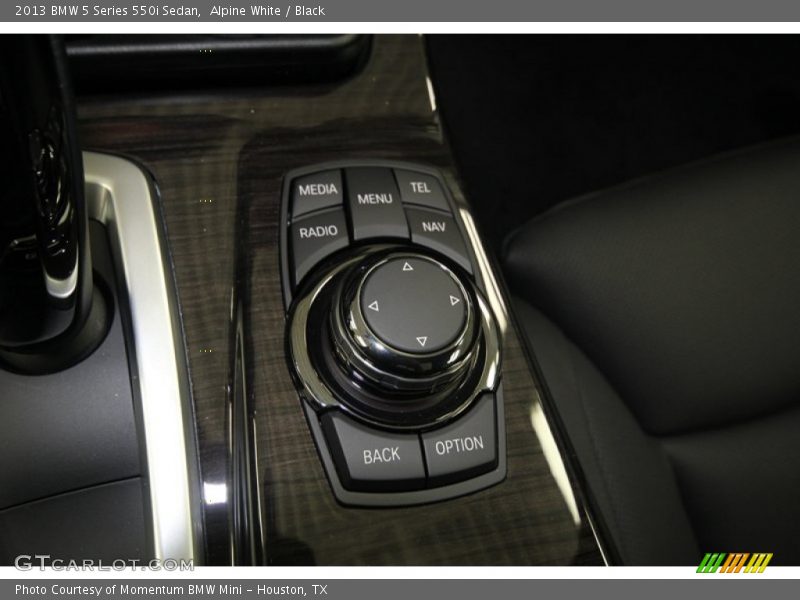 Alpine White / Black 2013 BMW 5 Series 550i Sedan