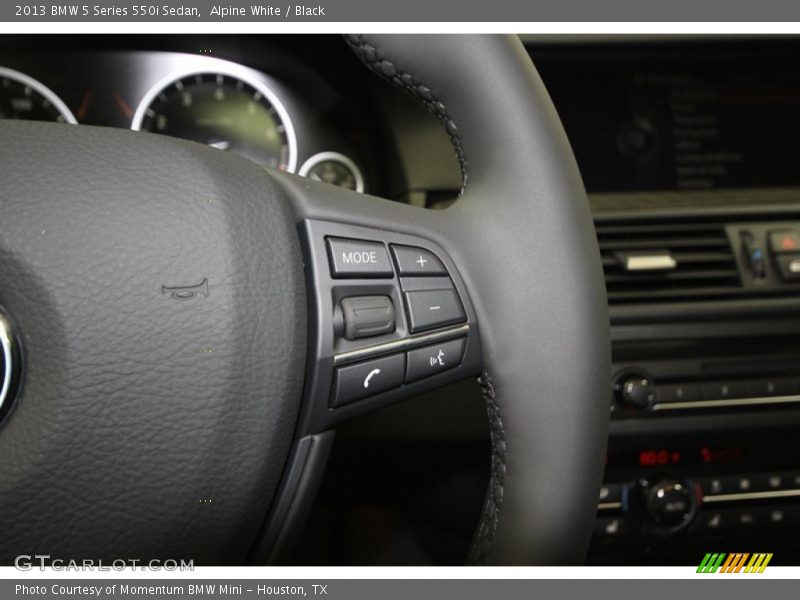 Alpine White / Black 2013 BMW 5 Series 550i Sedan