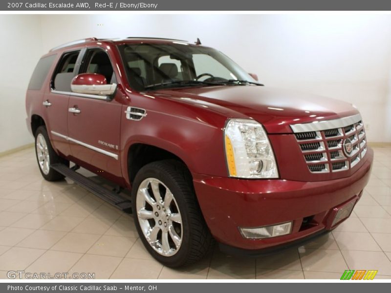 Front 3/4 View of 2007 Escalade AWD