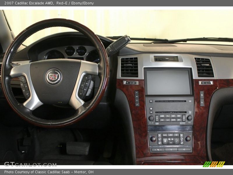 Dashboard of 2007 Escalade AWD