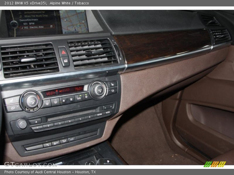 Alpine White / Tobacco 2012 BMW X5 xDrive35i