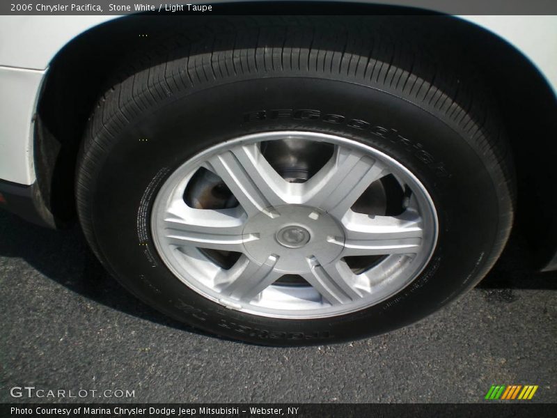 Stone White / Light Taupe 2006 Chrysler Pacifica