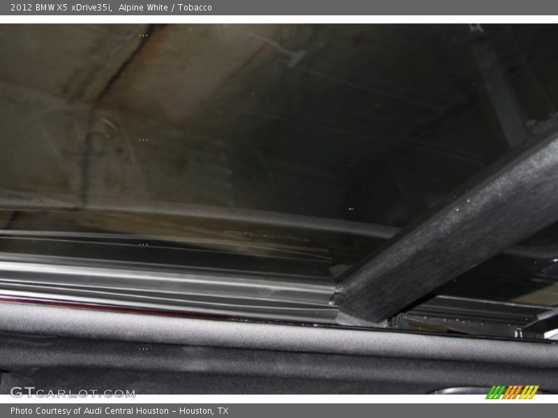 Alpine White / Tobacco 2012 BMW X5 xDrive35i