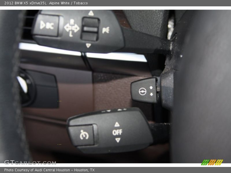 Alpine White / Tobacco 2012 BMW X5 xDrive35i