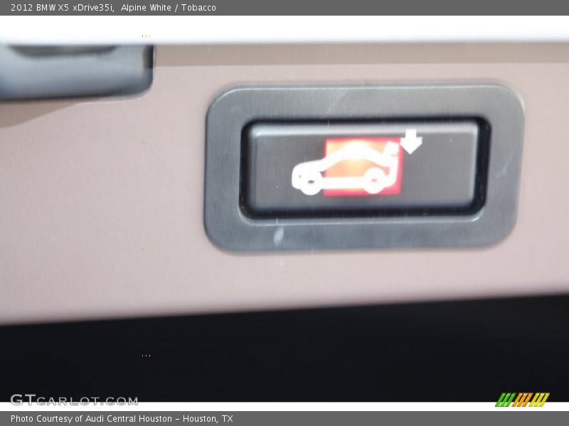 Alpine White / Tobacco 2012 BMW X5 xDrive35i