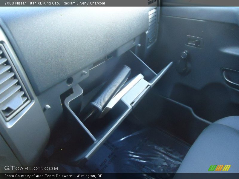 Radiant Silver / Charcoal 2008 Nissan Titan XE King Cab