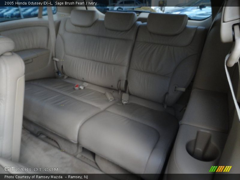 Sage Brush Pearl / Ivory 2005 Honda Odyssey EX-L