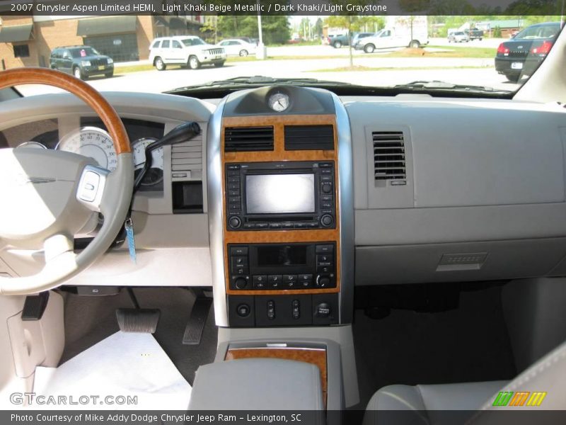 Light Khaki Beige Metallic / Dark Khaki/Light Graystone 2007 Chrysler Aspen Limited HEMI
