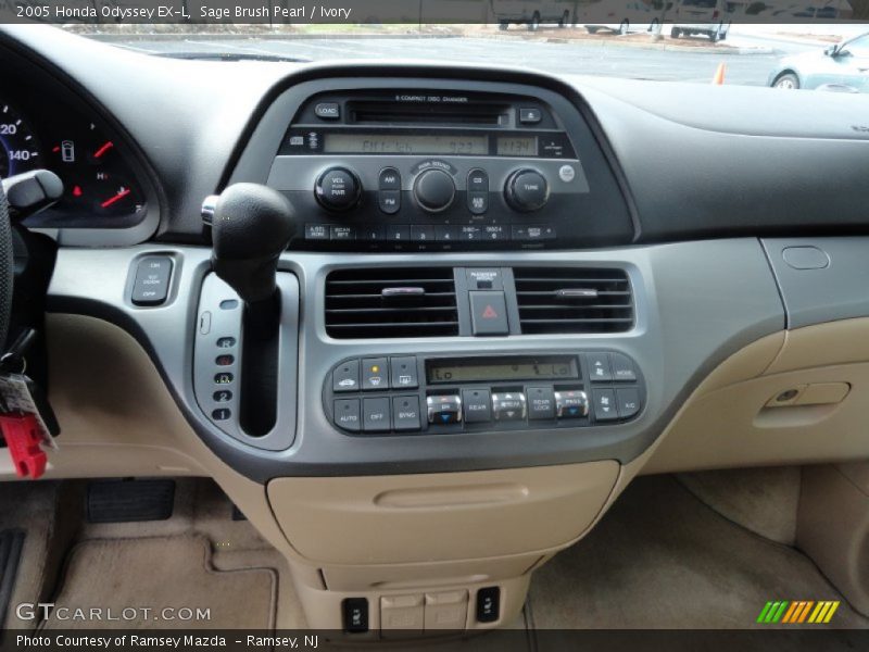 Sage Brush Pearl / Ivory 2005 Honda Odyssey EX-L