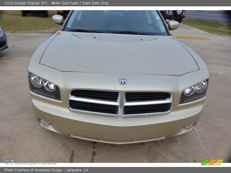 White Gold Pearl / Dark Slate Gray 2010 Dodge Charger SXT