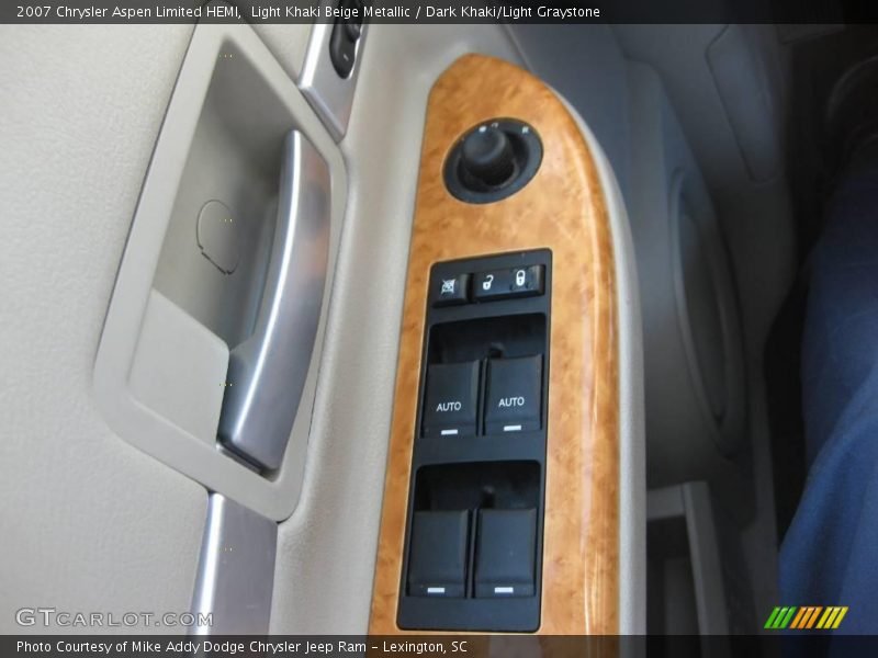 Light Khaki Beige Metallic / Dark Khaki/Light Graystone 2007 Chrysler Aspen Limited HEMI