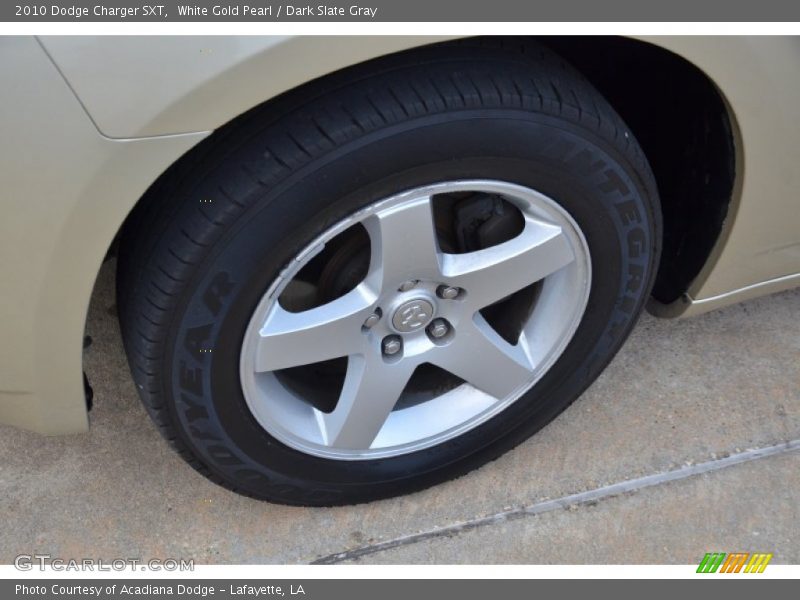 White Gold Pearl / Dark Slate Gray 2010 Dodge Charger SXT