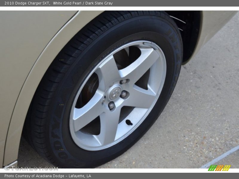 White Gold Pearl / Dark Slate Gray 2010 Dodge Charger SXT